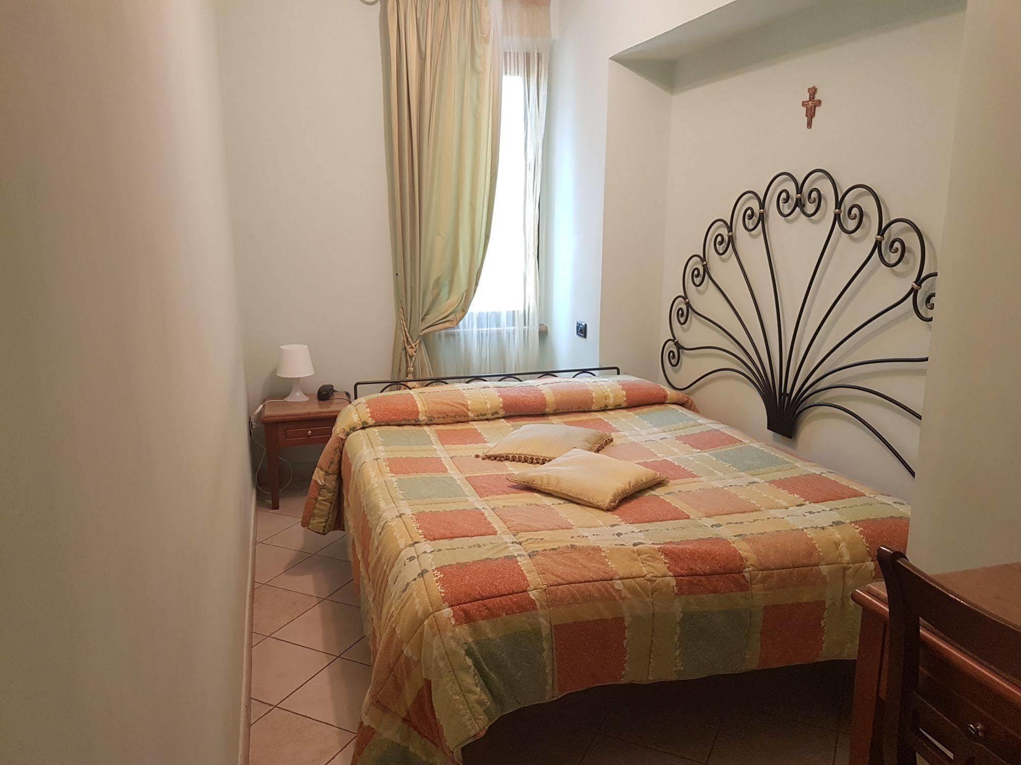 Hotel Ponte San Vittorino أسيسي المظهر الخارجي الصورة