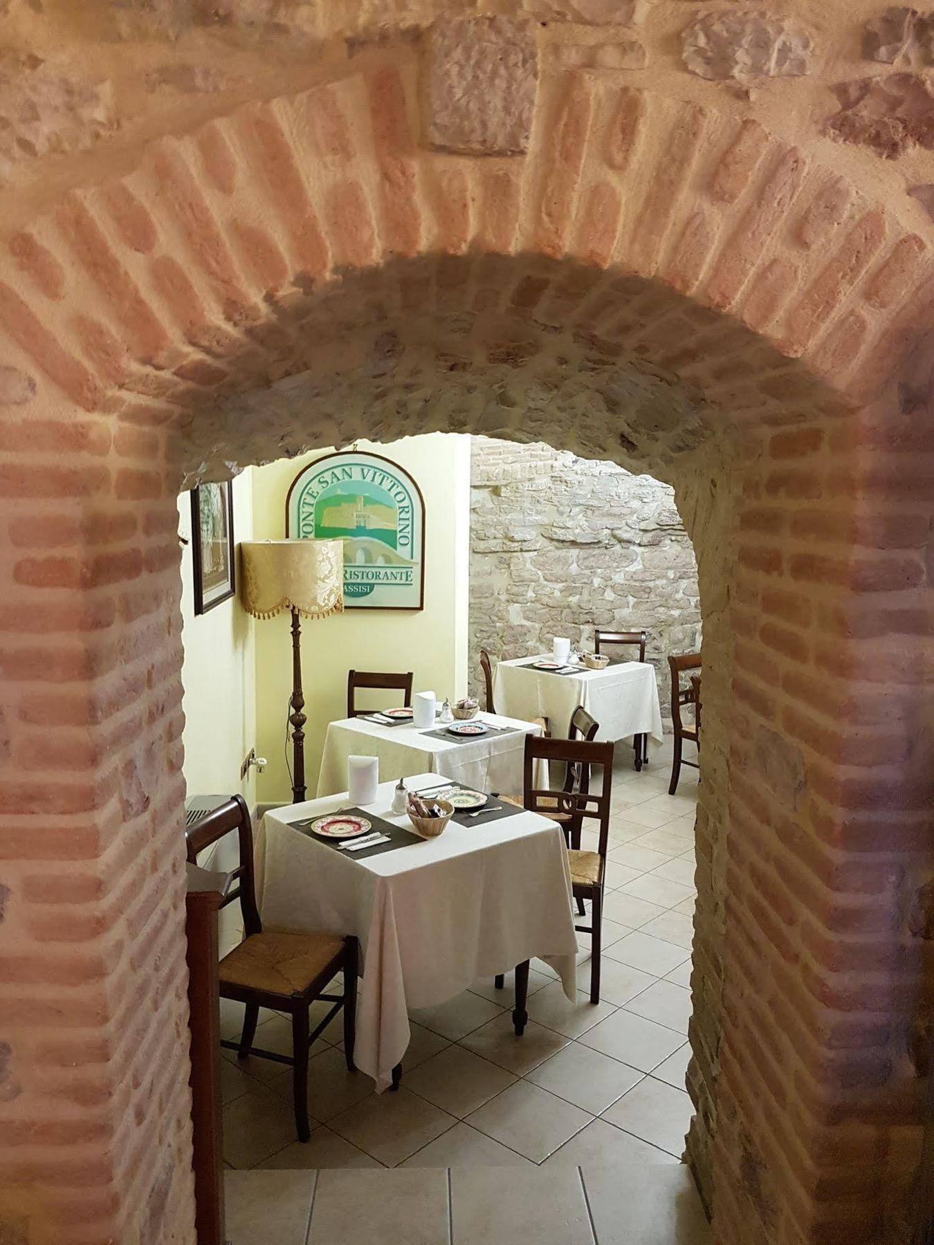 Hotel Ponte San Vittorino أسيسي المظهر الخارجي الصورة